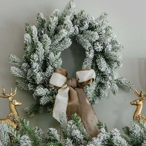 King Of Christmas 24" King Flock® Wreath Unlit
